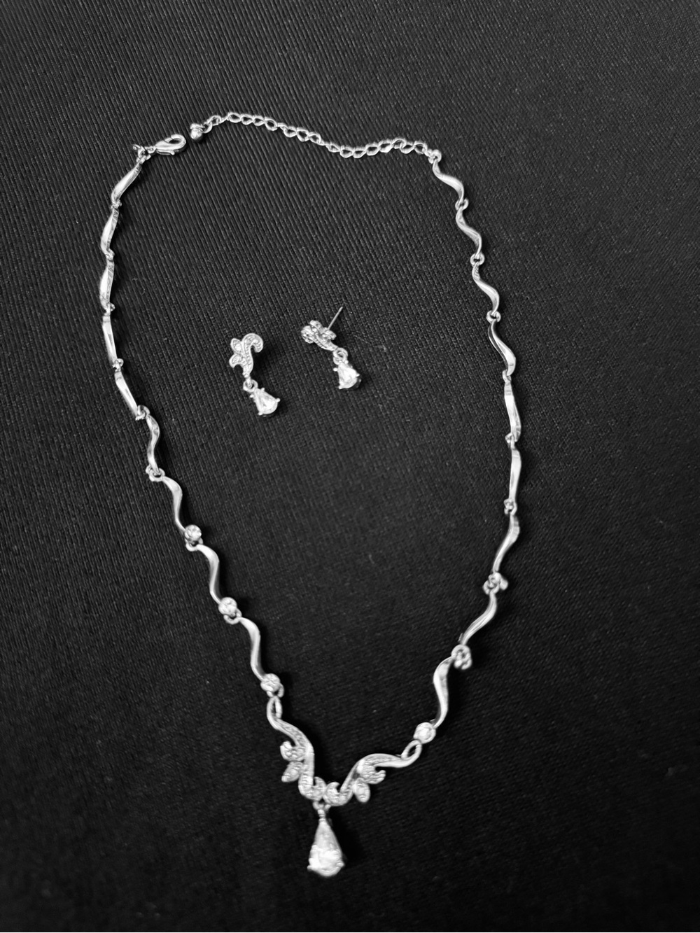 Avon Elegant Silver-Tone Pendant Necklace and Earring Set - Silver